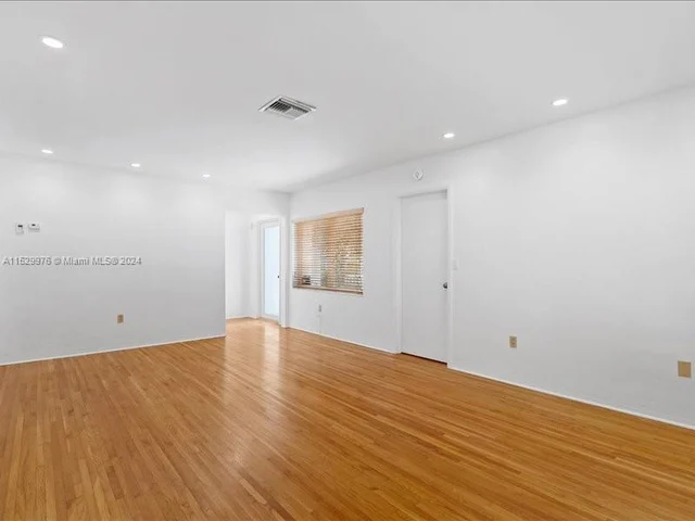 535 ALMERIA AVENUE # 1, Coral Gables FL 33134