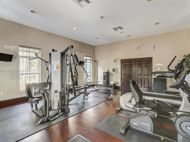 1014 NE 41st Pl, Homestead FL 33033