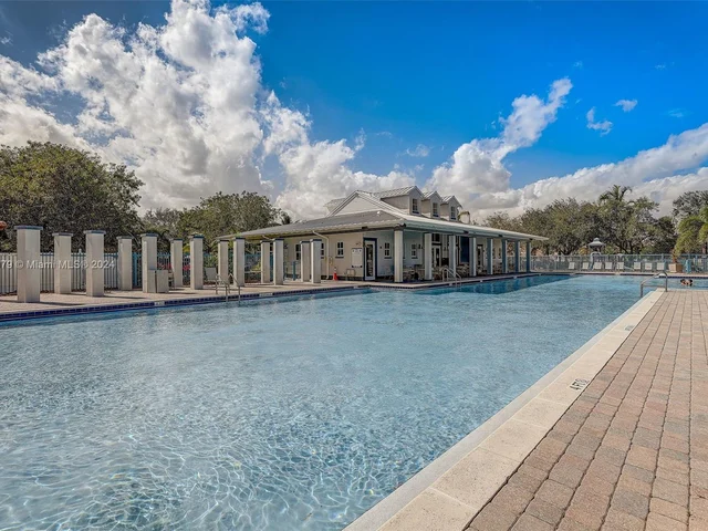 1014 NE 41st Pl, Homestead FL 33033