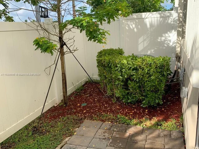 787 SW 11th St # 787, Florida City FL 33034