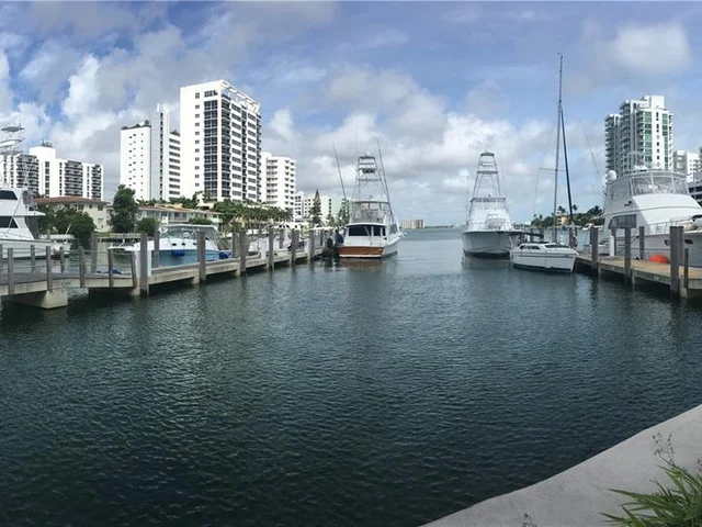 7900 Harbor Island Dr # 1226, North Bay Village FL 33141