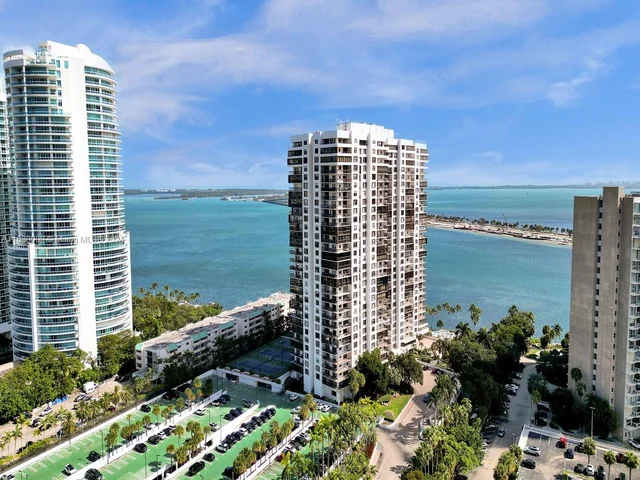 2333 Brickell Ave # 206, Miami FL 33129