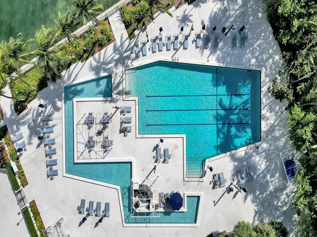 2333 Brickell Ave # 206, Miami FL 33129