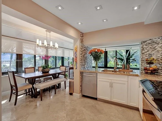 2333 Brickell Ave # 206, Miami FL 33129