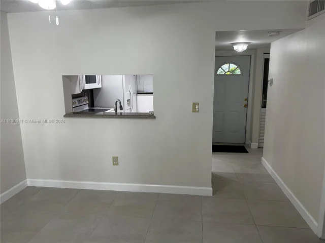 10855 SW 112th Ave # 211, Miami FL 33176
