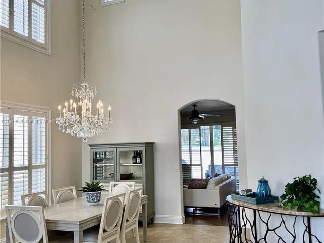 9624 Vineyard Ct, Boca Raton FL 33428