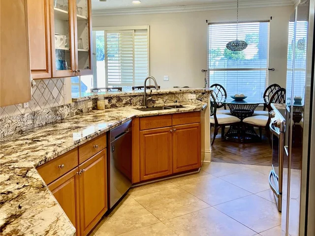 9624 Vineyard Ct, Boca Raton FL 33428