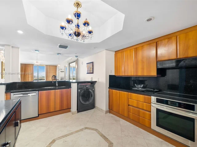 9595 Collins Ave # F, Surfside FL 33154