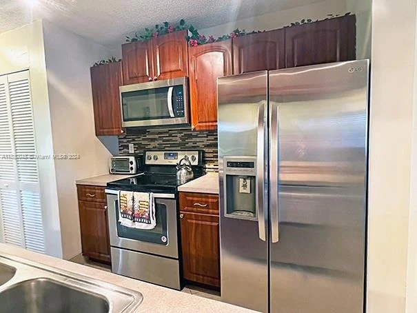 10386 Fairway Rd # 10386, Pembroke Pines FL 33026