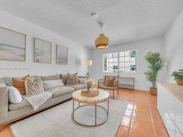 251 Galen Dr # 201E, Key Biscayne FL 33149