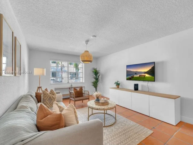 251 Galen Dr # 201E, Key Biscayne FL 33149