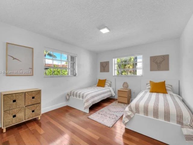 251 Galen Dr # 201E, Key Biscayne FL 33149