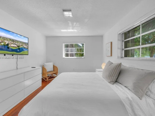 251 Galen Dr # 201E, Key Biscayne FL 33149