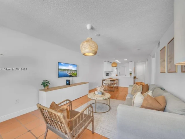 251 Galen Dr # 201E, Key Biscayne FL 33149