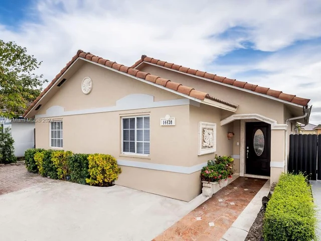 14430 SW 179th Ln, Miami FL 33177