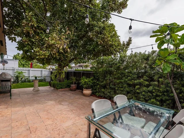 14430 SW 179th Ln, Miami FL 33177