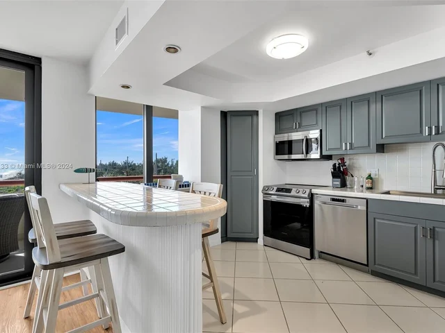 15645 Collins Ave # 603, Sunny Isles Beach FL 33160