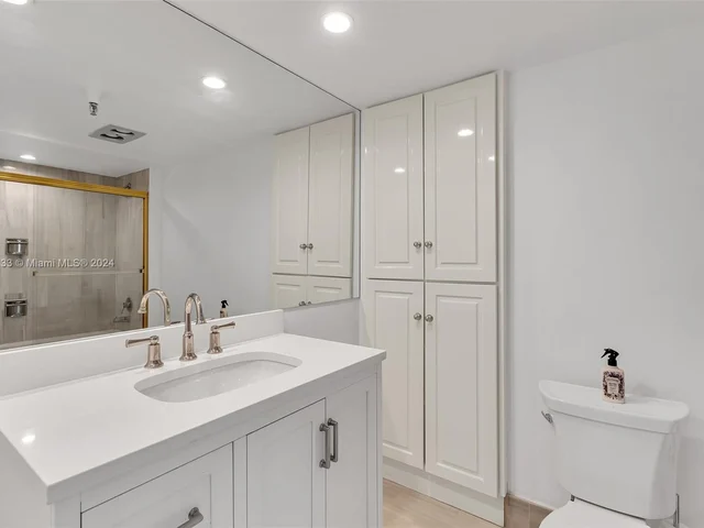 15645 Collins Ave # 603, Sunny Isles Beach FL 33160