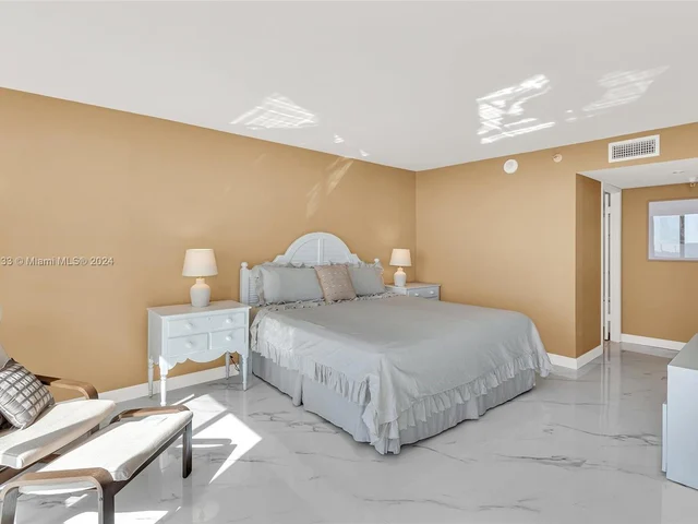 15645 Collins Ave # 603, Sunny Isles Beach FL 33160