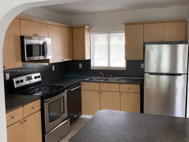 980 NE 170th St # 116, North Miami Beach FL 33162