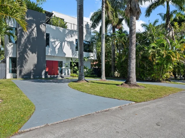 1523 Grant St, Hollywood FL 33020