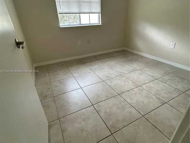 2058 NE 167th St # 118, North Miami Beach FL 33162