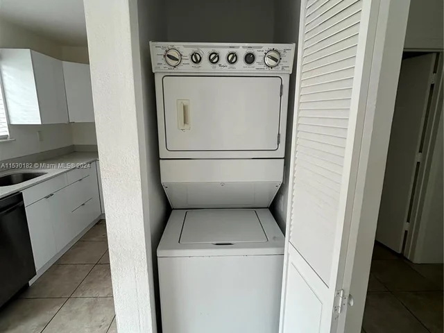 2058 NE 167th St # 118, North Miami Beach FL 33162