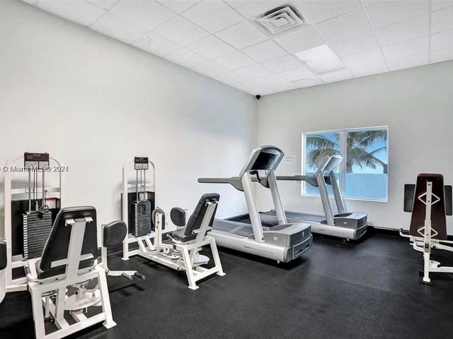 3725 S Ocean Dr # 809, Hollywood FL 33019