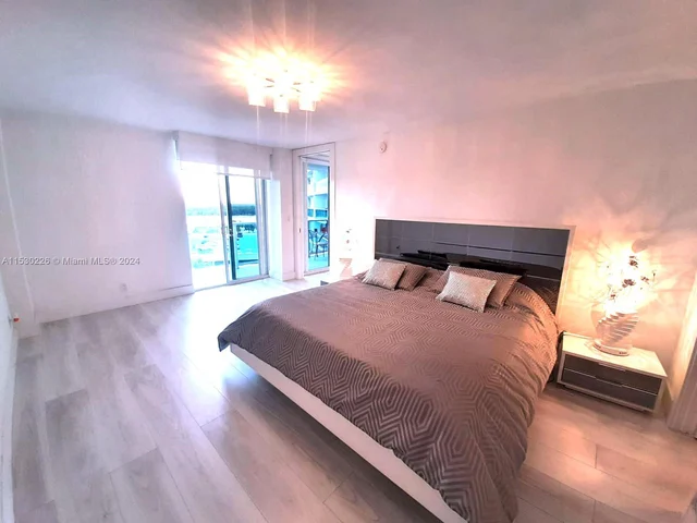 100 Bayview Dr # 721, Sunny Isles Beach FL 33160