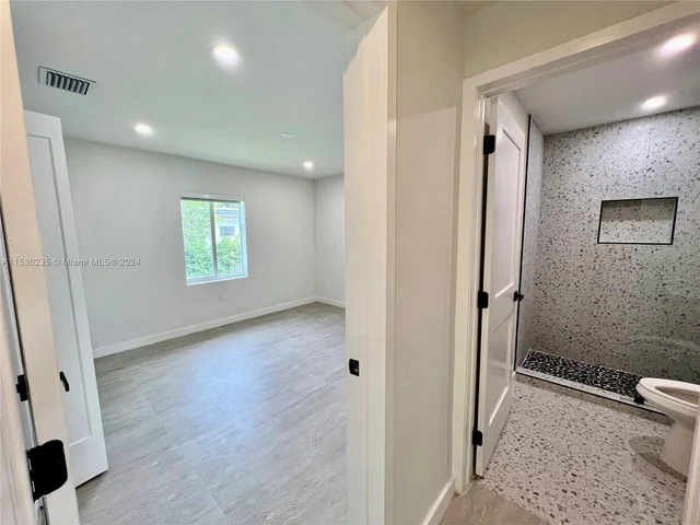 850 NE 127th St, North Miami FL 33161