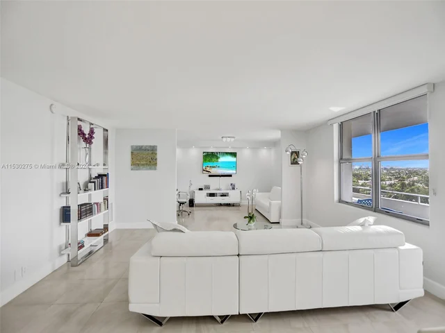 9225 Collins Ave # 912, Surfside FL 33154