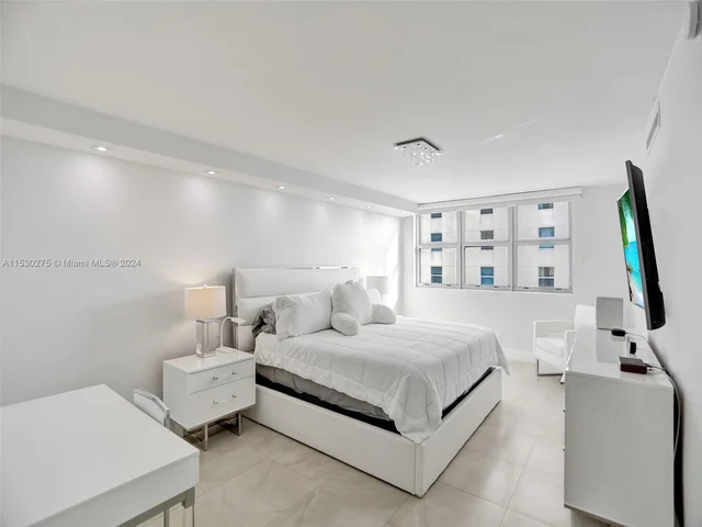 9225 Collins Ave # 912, Surfside FL 33154