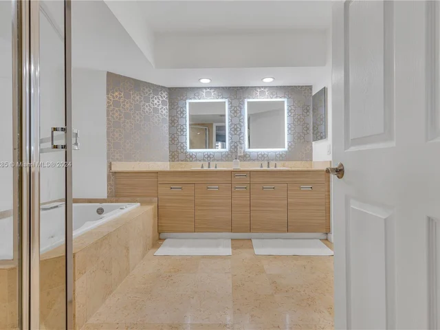 21055 Yacht Club Dr # 604, Aventura FL 33180