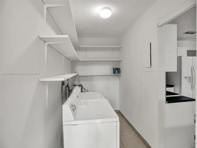 2921 Whitehead St # 0, Miami FL 33133