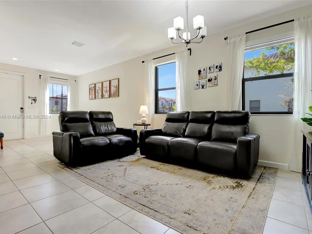 11433 SW 252nd Ter, Homestead FL 33032