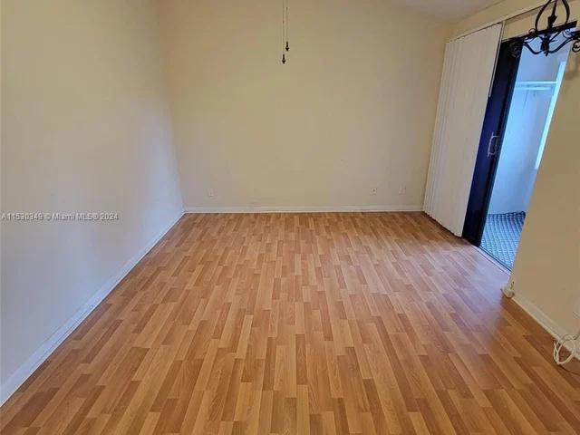 8700 NW 40th St # 8700, Coral Springs FL 33065