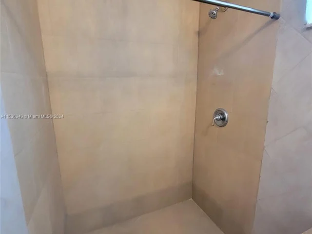 8700 NW 40th St # 8700, Coral Springs FL 33065