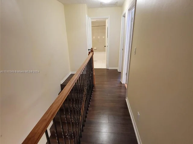 8700 NW 40th St # 8700, Coral Springs FL 33065