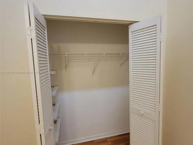 8700 NW 40th St # 8700, Coral Springs FL 33065