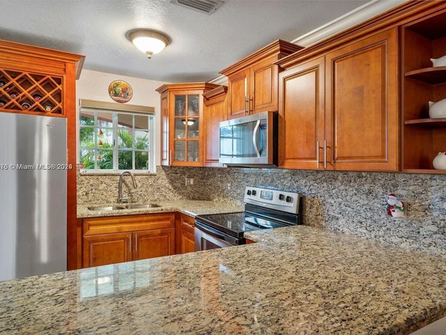 6757 NW 182nd St # 102, Hialeah FL 33015