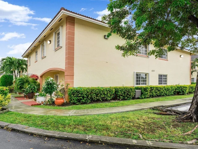 6757 NW 182nd St # 102, Hialeah FL 33015