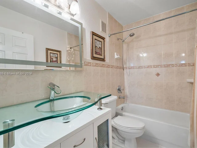 6757 NW 182nd St # 102, Hialeah FL 33015