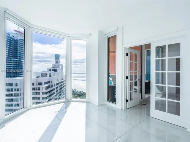 300 S Pointe Dr # 2606, Miami Beach FL 33139