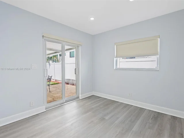 804 SE 6th Ct, Fort Lauderdale FL 33301