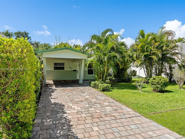 804 SE 6th Ct, Fort Lauderdale FL 33301
