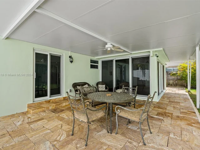 804 SE 6th Ct, Fort Lauderdale FL 33301