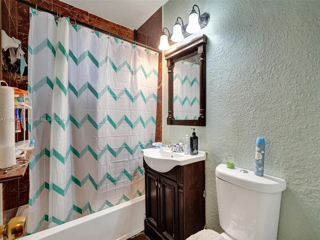 17200 NW 37th Ct, Miami Gardens FL 33055