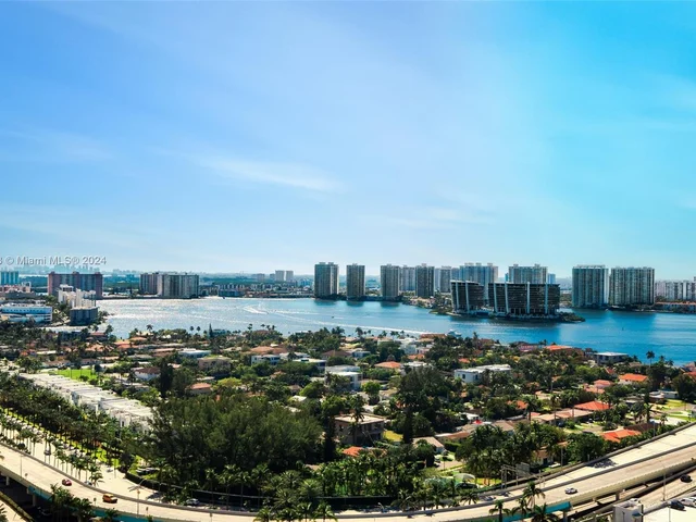 19333 Collins Ave, Sunny Isles Beach FL 33160