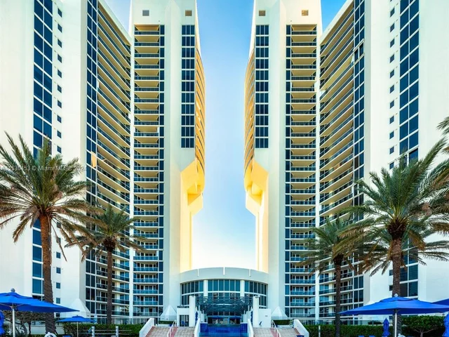 19333 Collins Ave, Sunny Isles Beach FL 33160