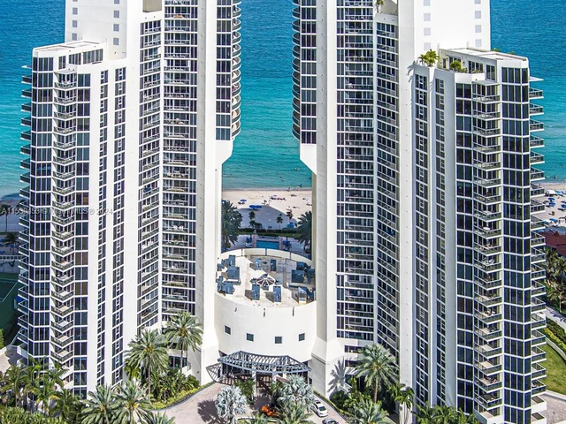 19333 Collins Ave, Sunny Isles Beach FL 33160